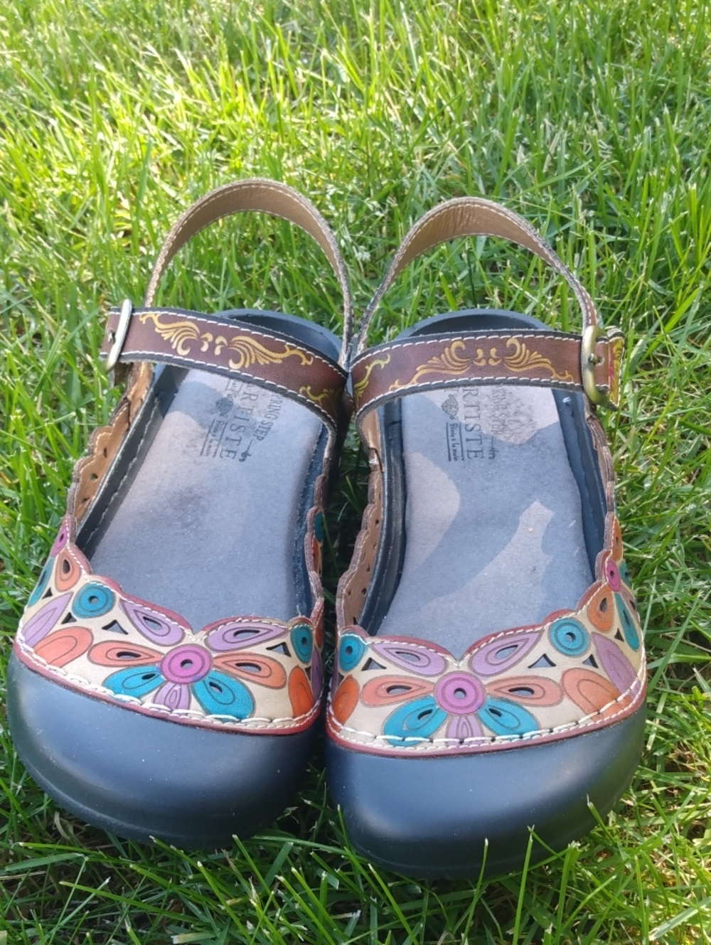 L'Artiste Multi-Color Floral Leather Mary Jane Slingback Shoes